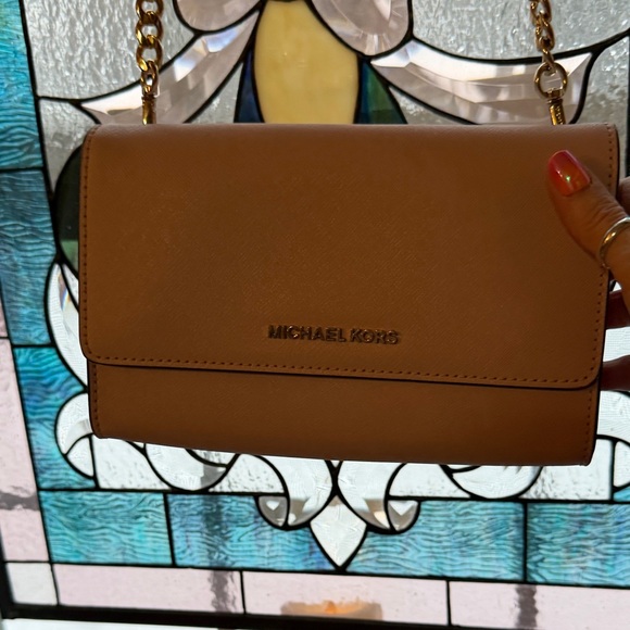 Michael Kors Handbags - Michael Kors pink Crossbody Bag with Gold Chain